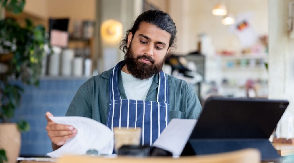 monthly financial statements for growing businesses, KPI dashboard for CEOs